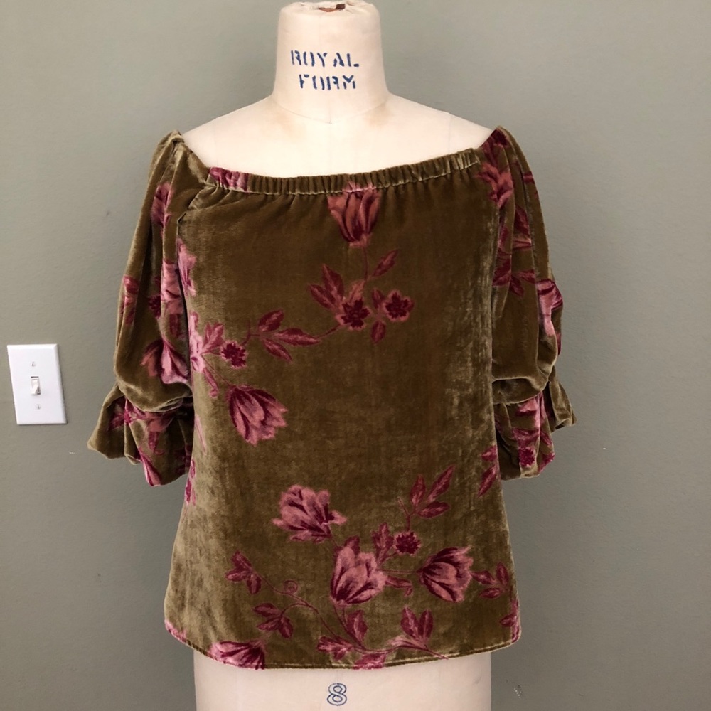 WAYF Velour Off Shoulder Top